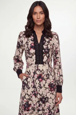 Robe Chemise À Col Avec Détails En Dentelle Florale