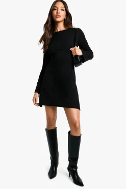 Robe chemise à dos noué en côtes