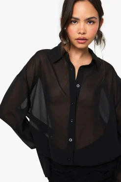 Robe chemise en chiffon à taille basse froncée