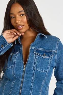 boohoo Robe chemise en denim à zip grande taille<Femme Denim|Denim