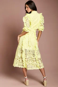 Robe Chemise En Dentelle À Volants Avec Ceinture