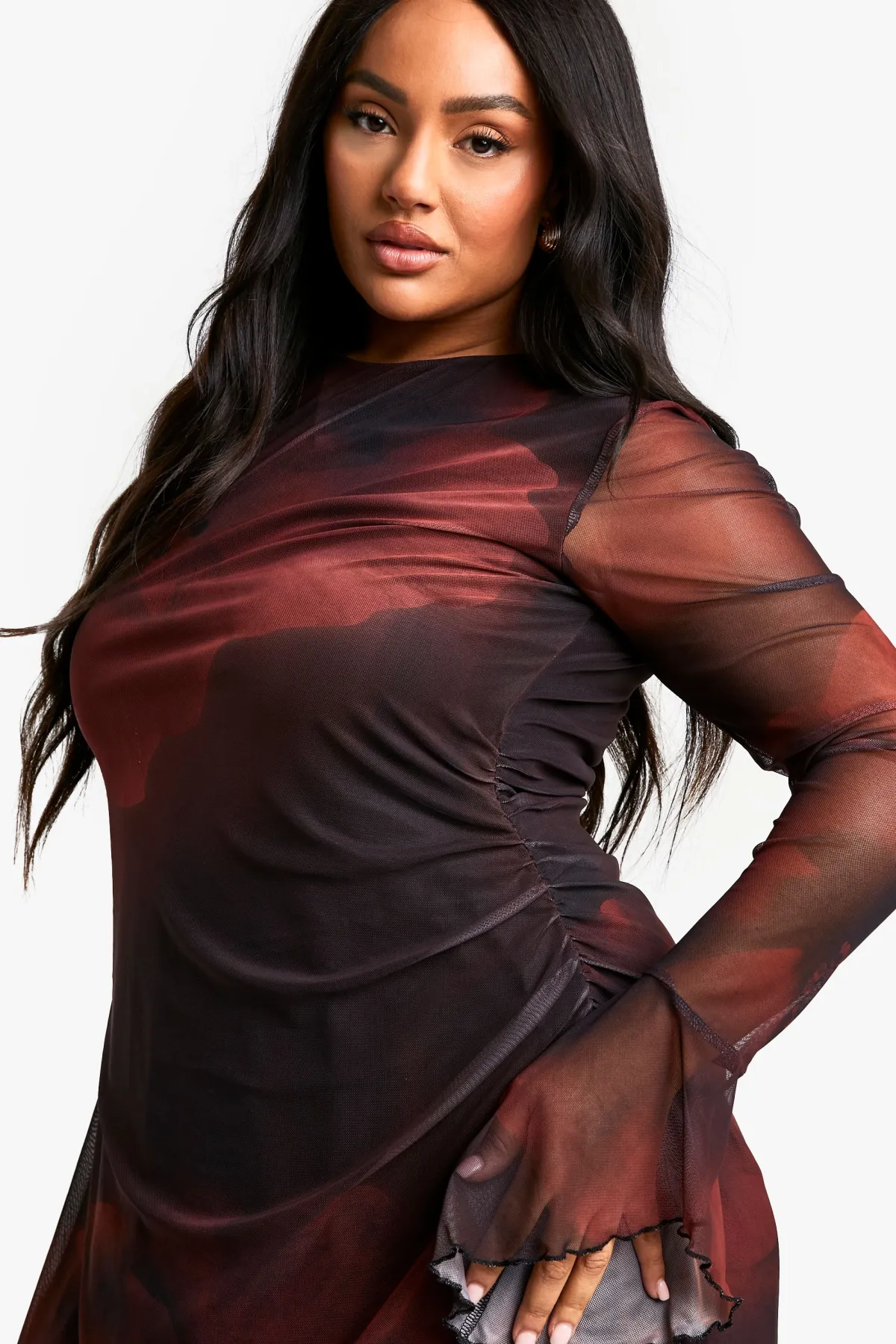 boohoo Robe chemise en taille plus à imprimé floral estompé et manches évasées<Femme Robes À Manches Longues|Robes