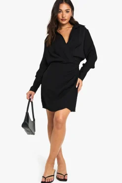Robe chemise enveloppante à col haut