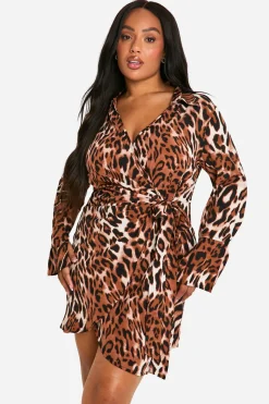 Robe-chemise enveloppante à imprimé léopard