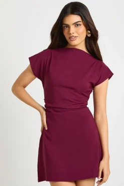 Robe chemise froncée à encolure haute et manches cap