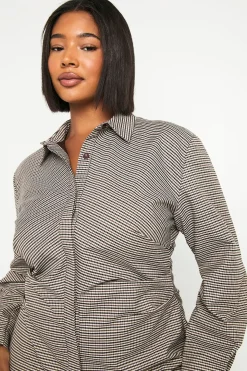 Robe chemise à fronces latérales Plus Check