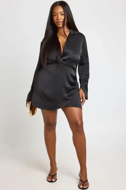 boohoo Robe Chemise Grande Taille En Satin Texturé À Col<Femme Satin Et Dentelle|Robes À Manches Longues