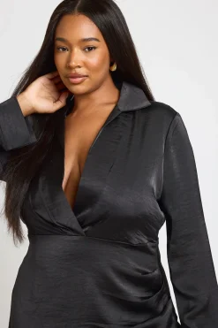 boohoo Robe Chemise Grande Taille En Satin Texturé À Col<Femme Satin Et Dentelle|Robes À Manches Longues