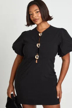 boohoo Robe chemise grande taille à manches bouffantes avec détail de garniture dorée<Femme Robes De Soirée|Toutes Les Robes