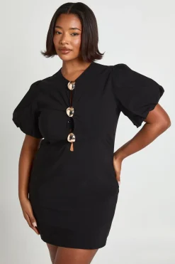 boohoo Robe chemise grande taille à manches bouffantes avec détail de garniture dorée<Femme Robes De Soirée|Toutes Les Robes