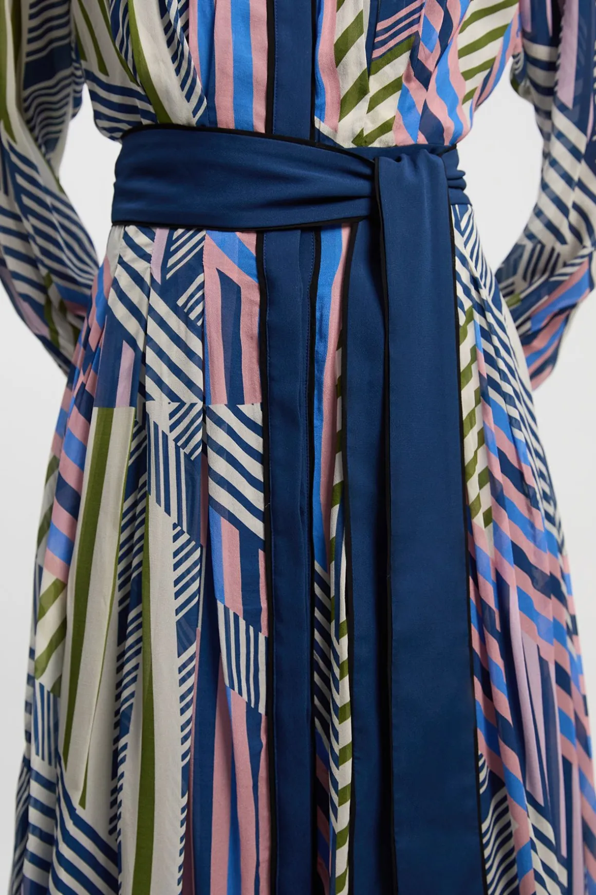 Robe-chemise Longue En Georgette De Viscose Imprimée Motifs Géométriques