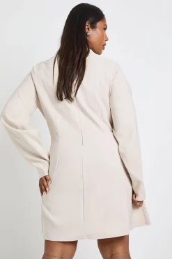 Robe chemise à manches ballon avec détail cintré