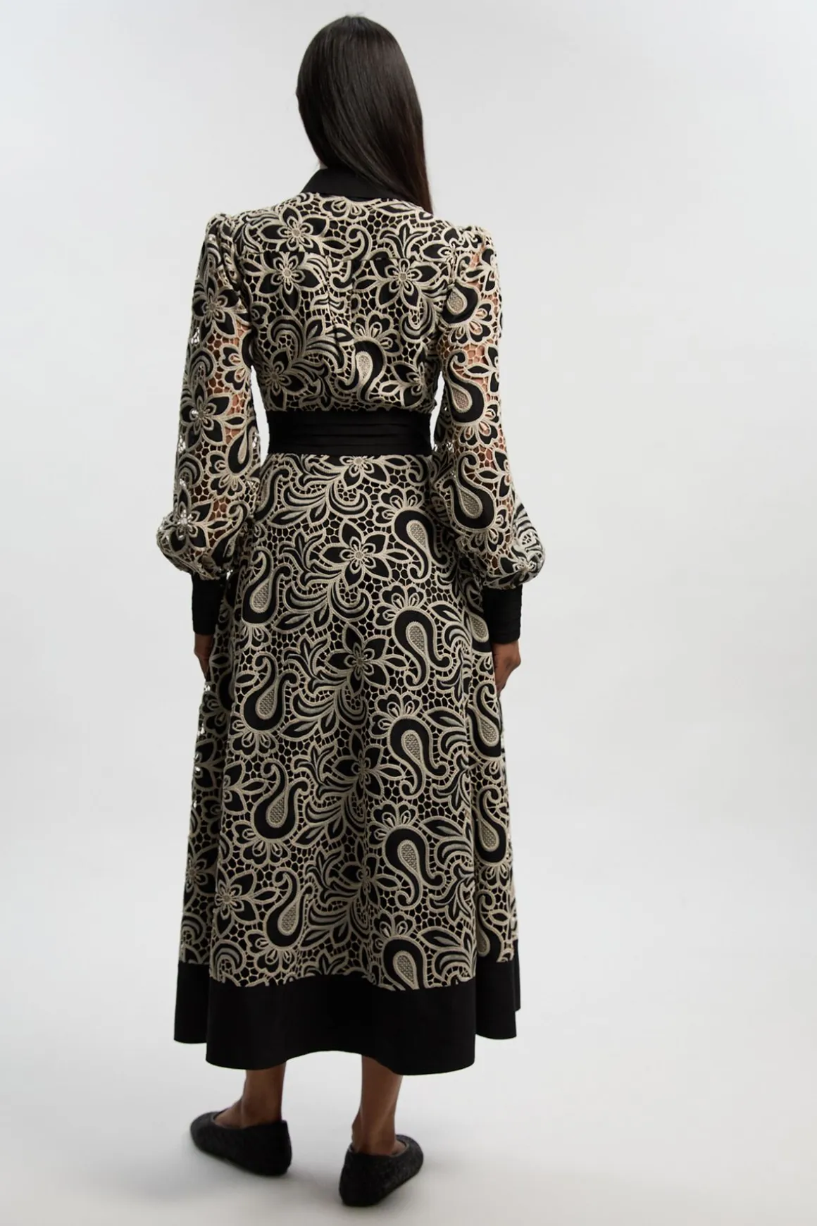 Robe Chemise Maxi Tissée Mono à Découpes Ajourées