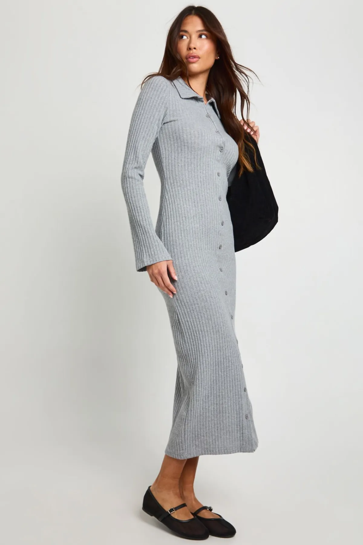 boohoo Robe chemise midaxi à col côtelé boutonnée<Femme Robes Moulantes|Robes À Manches Longues
