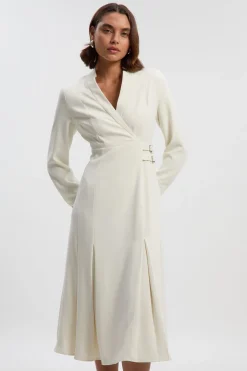 Robe Chemise Mi-Longue en Crêpe Ajustée avec Ceinture à Boucle