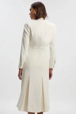 Robe Chemise Mi-Longue en Crêpe Ajustée avec Ceinture à Boucle
