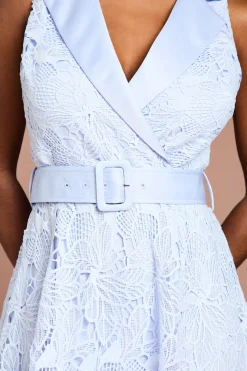 Robe Chemise Mi-Longue Sans Manches en Dentelle et Satin Contrasté