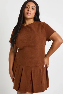 boohoo Robe chemise à ourlet plissé Plus Cord<Femme Toutes Les Robes|Robes