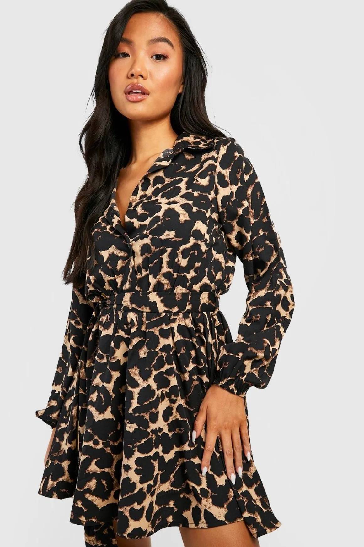 Robe chemise patineuse petite à imprimé léopard