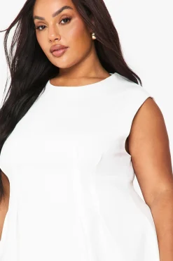 Robe chemise plissée plus structurée