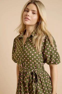 Robe Chemise À Pois Verts Avec Ceinture Et Manches Bouffantes
