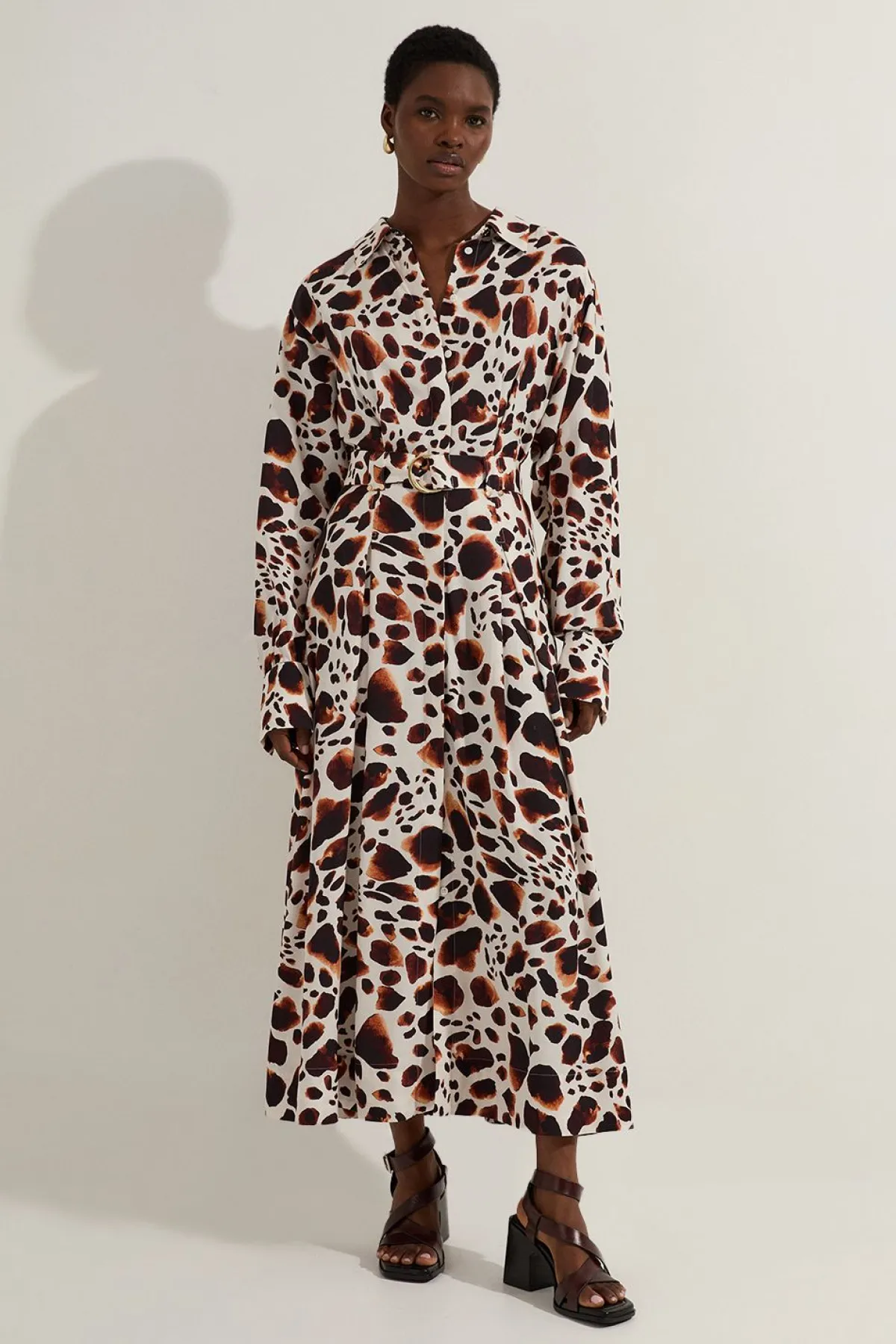 KarenMillen Robe chemise tissée en viscose lin premium avec ceinture à boucle dorée<Femme Robes À Manches Longues|Robes
