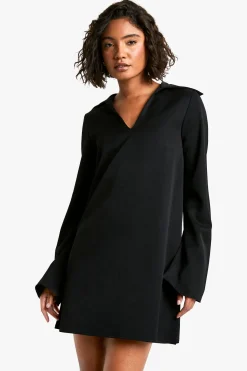 Robe chemise tissée sur mesure avec détail de col haut