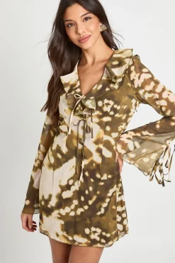 Robe chemise à volants en chiffon abstraite