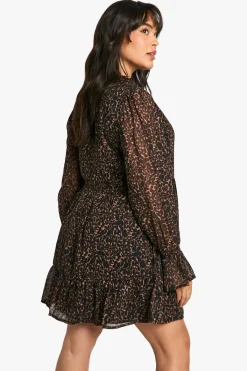 boohoo Robe chemisier en chiffon grande taille à imprimé animal<Femme Robes Babydoll|Robes À Manches Longues