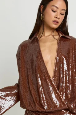 Robe chemisier longue à sequins drapée à manches évasées