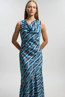 Robe À Col Bénitier En Satin Martelé Imprimé Chaîne