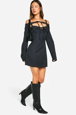 Robe Courte Ajustée Bardot Avec Découpes Tall