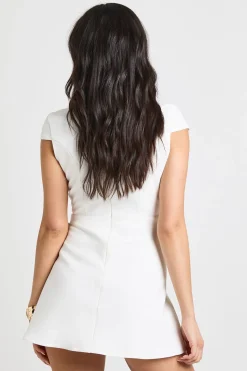 boohoo Robe Courte Ajustée Structurée À Col Montant<Femme Robes|Toutes Les Robes