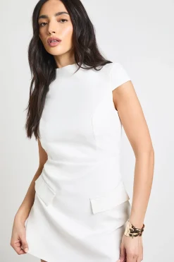 boohoo Robe Courte Ajustée Structurée À Col Montant<Femme Robes|Toutes Les Robes