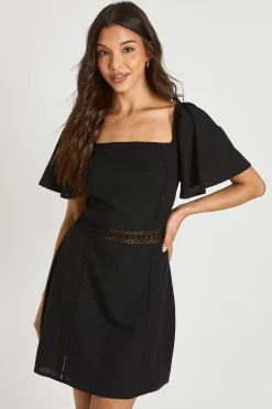 Robe Courte Aspect Lin Avec Garniture Au Crochet