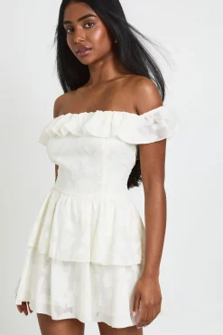 Robe Courte Bardot À Fleurs Texturées