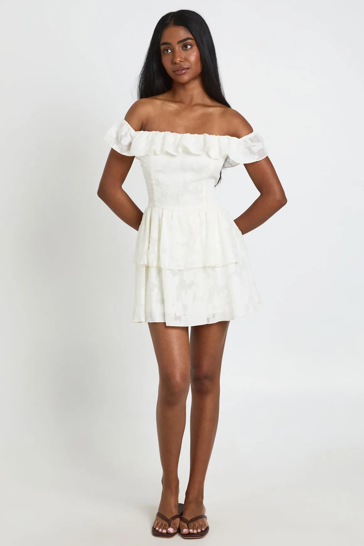 Robe Courte Bardot À Fleurs Texturées