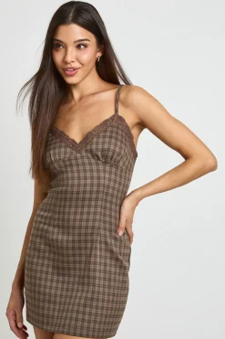 Robe Courte À Carreaux Ton Sur Ton Avec Bordure En Dentelle