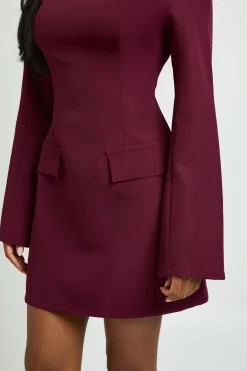 boohoo Robe Courte Cintrée À Manches Longues Et Encolure Bateau<Femme Robes À Manches Longues|Robes
