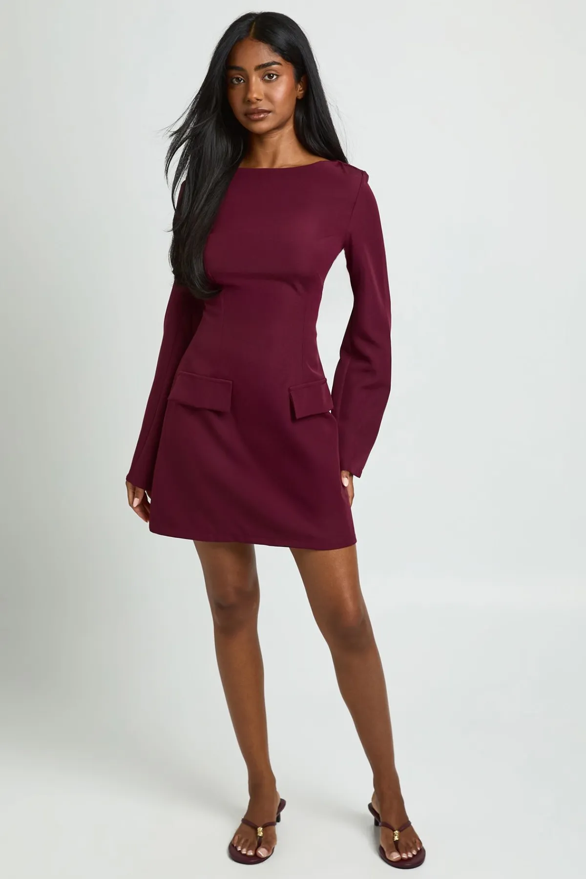 boohoo Robe Courte Cintrée À Manches Longues Et Encolure Bateau<Femme Robes À Manches Longues|Robes