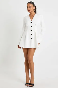 Robe Courte Cintrée Sans Col À Manches Longues