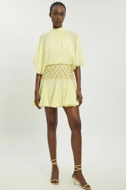 KarenMillen Robe Courte À Détail Cape Perlée<Femme Robe Invitée Mariage|Toutes Les Robes