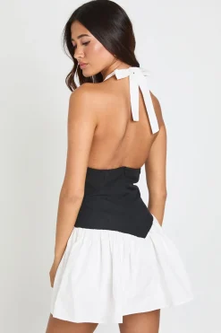 Robe Courte À Détail Corset Et Col Licou