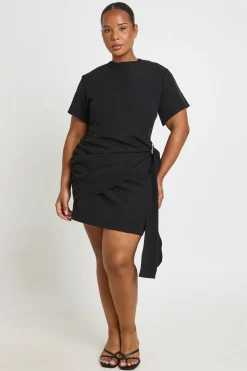 Robe Courte À Détail Drapé Avec Épaulettes Et Ornement Plus