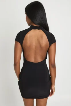 Robe Courte À Détail Noué Toucher Doux