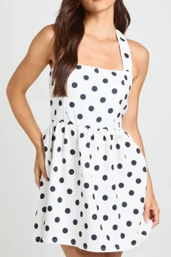 Robe Courte À Encolure Carrée À Pois