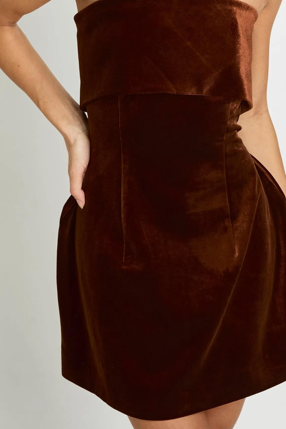 Robe Courte En Crêpe À Encolure Bardot En Velours Pour Grande Taille