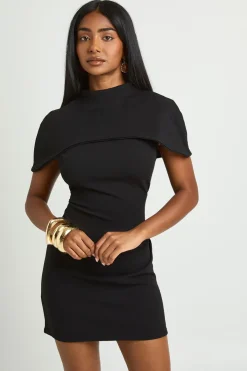 boohoo Robe Courte En Crêpe Jersey Avec Détail Cape<Femme Robes Moulantes|Robes