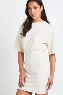 boohoo Robe Courte En Crêpe Jersey À Manches Mi-longues<Femme Robes Moulantes|Robes