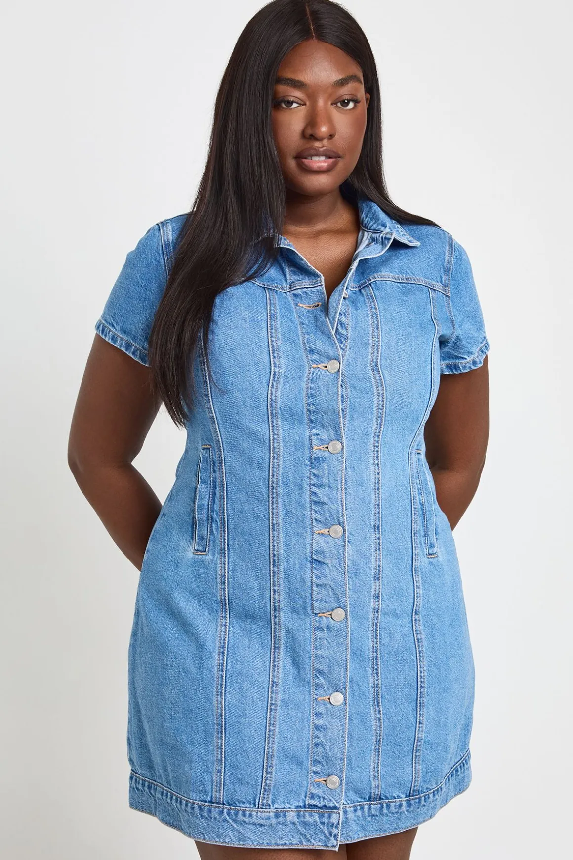 Robe Courte En Denim À Manches Courtes D'inspiration Western